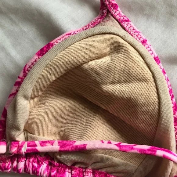 Sizzle Beach Pink Hawaiian Print Bikini Top - Picture 4 of 9